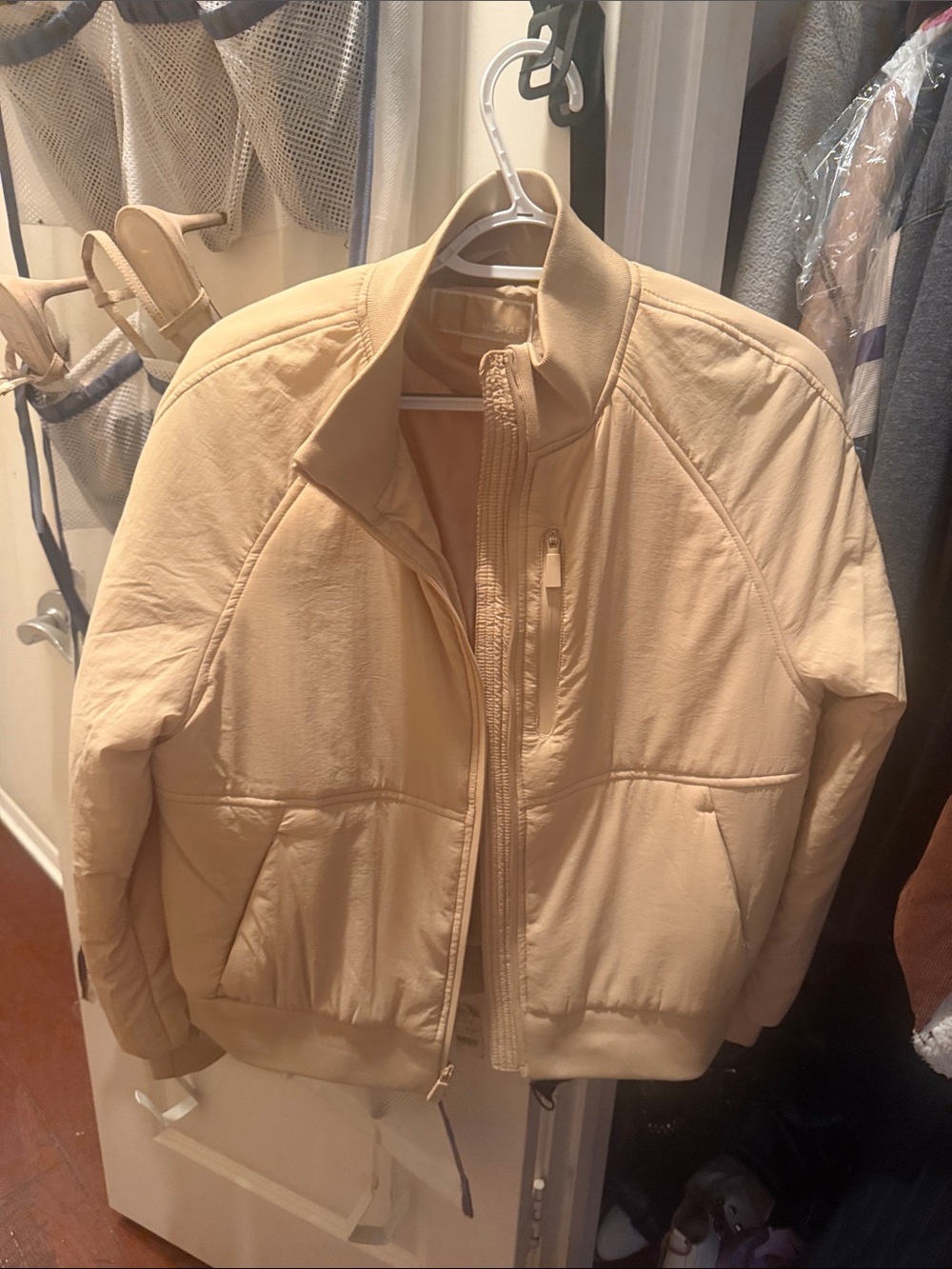Michaels Light Beige Quilted Jacket excellent condition